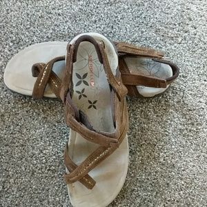 Brown Merrell size 10 sandals
